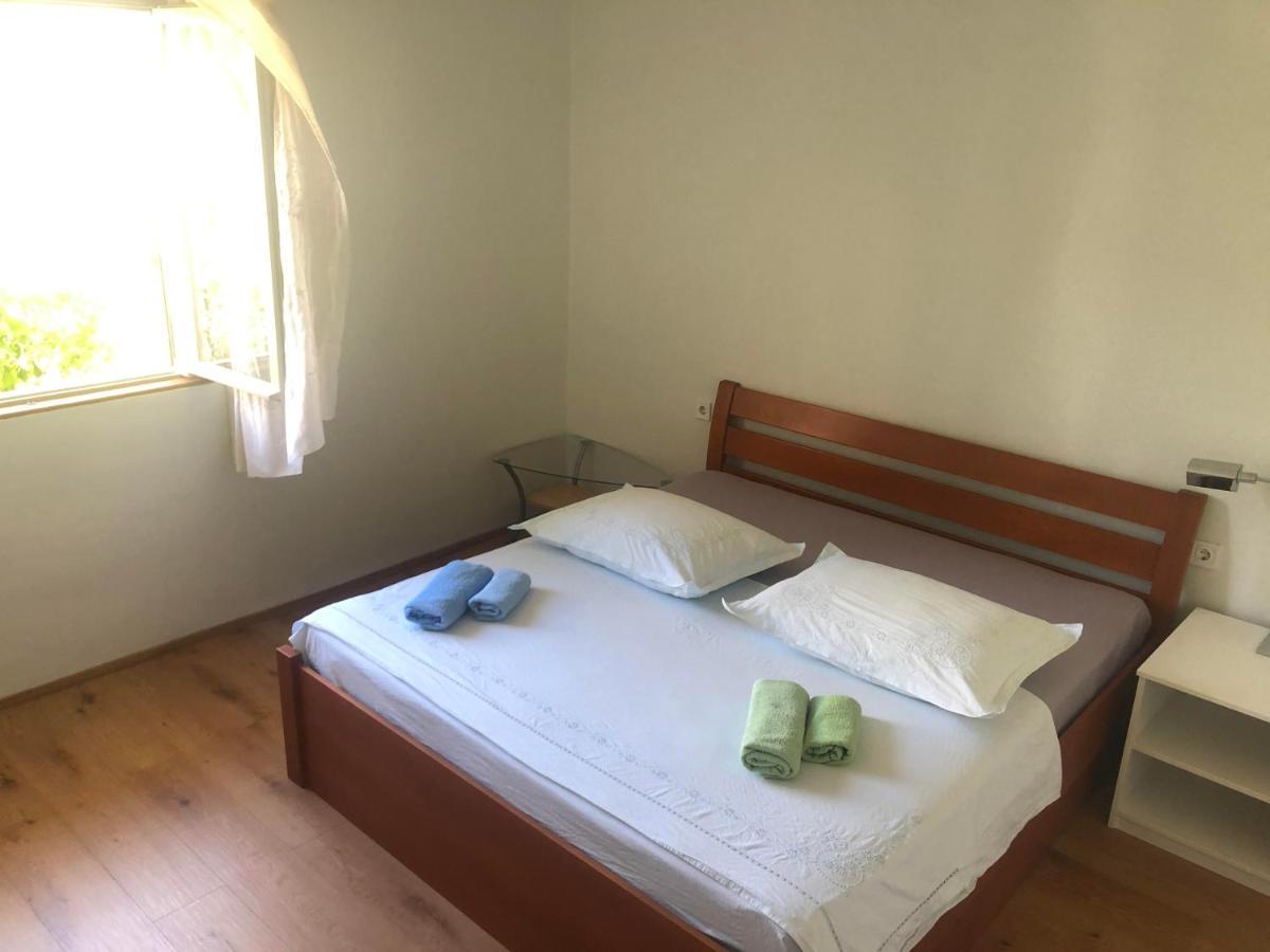 Garden Apartman Split Bagian luar foto